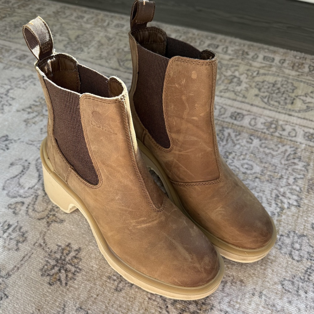 Sorel Hi-Line Heel Chelsea Waterproof Boots Brown Women's Size 6.5